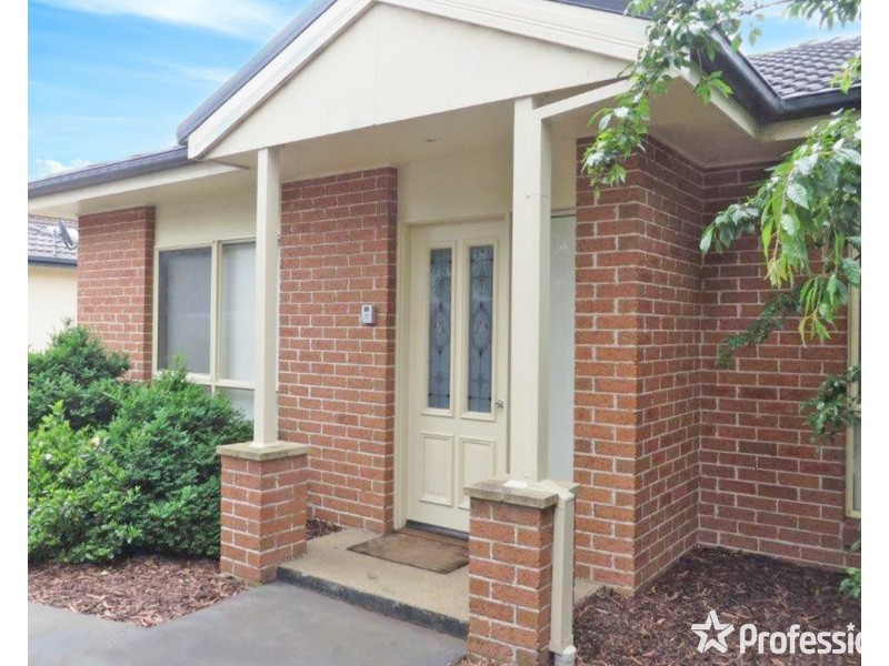 2/8 Mersey Road, Kilsyth VIC 3137