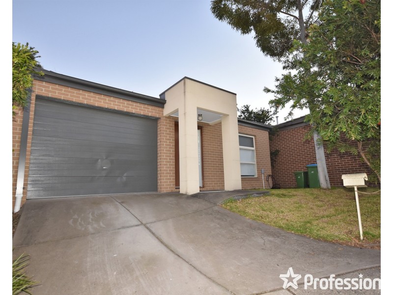 47 Tanika Circuit, Croydon VIC 3136