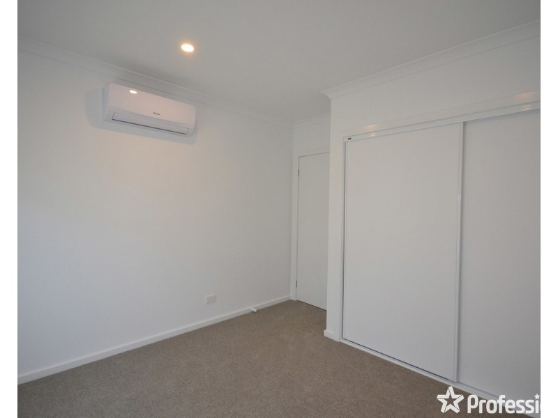 3 Rosario Place, Mooroolbark VIC 3138