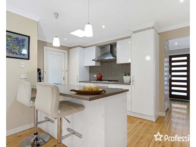 15 Brack Court, Mooroolbark VIC 3138