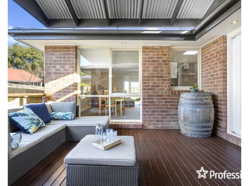 15 Brack Court, Mooroolbark VIC 3138