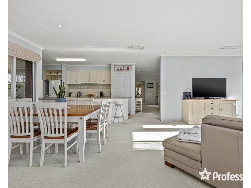 22 Smith Street, Healesville VIC 3777