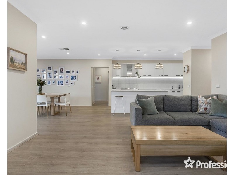 3 Botanica Drive, Chirnside Park VIC 3116