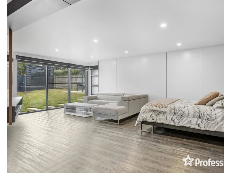 2 Nicholson Lane, Lilydale VIC 3140