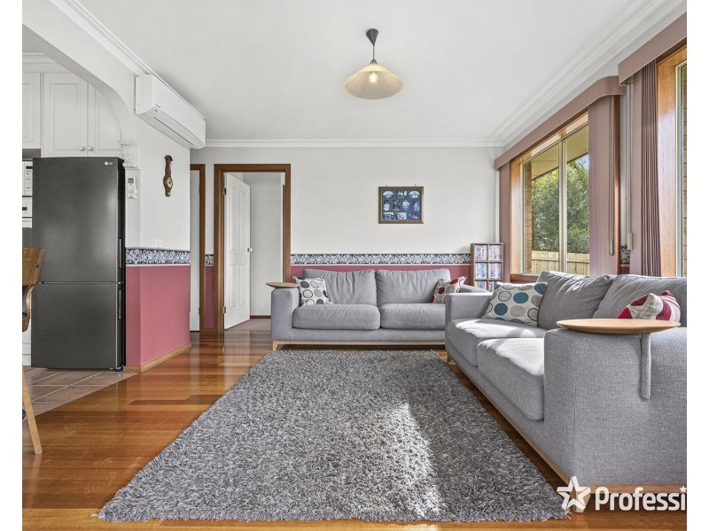 16 Haag Road, Seville VIC 3139