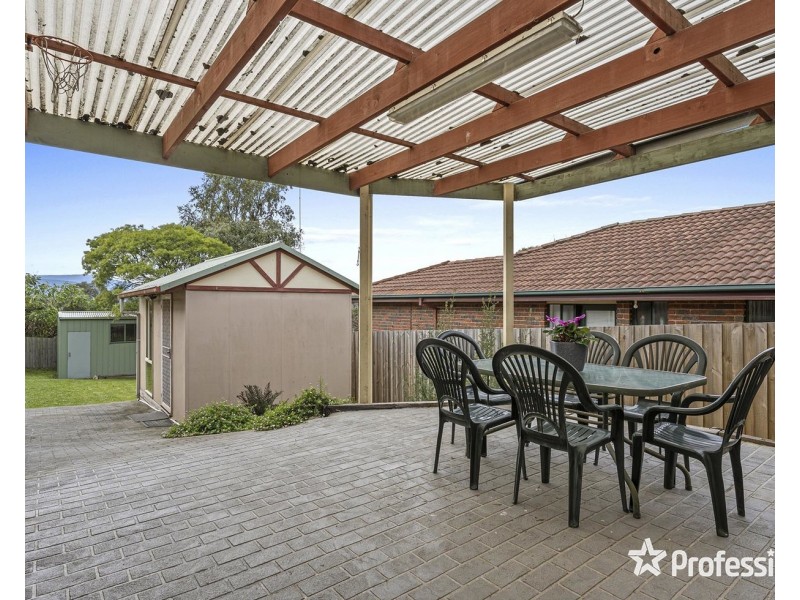 16 Haag Road, Seville VIC 3139