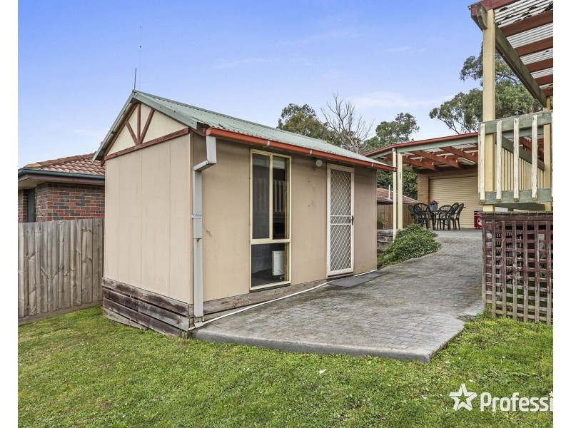 16 Haag Road, Seville VIC 3139
