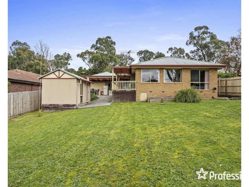 16 Haag Road, Seville VIC 3139