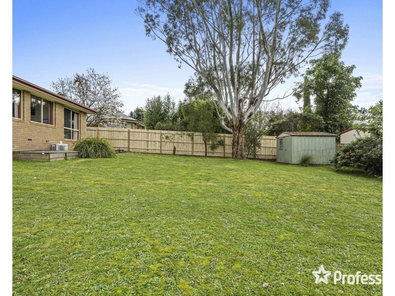 16 Haag Road, Seville VIC 3139