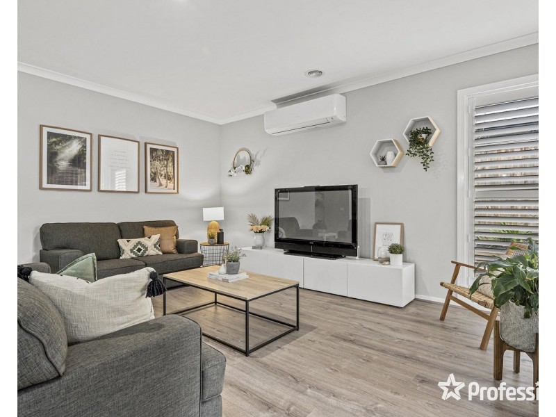 70 Locksley Road, Chirnside Park VIC 3116