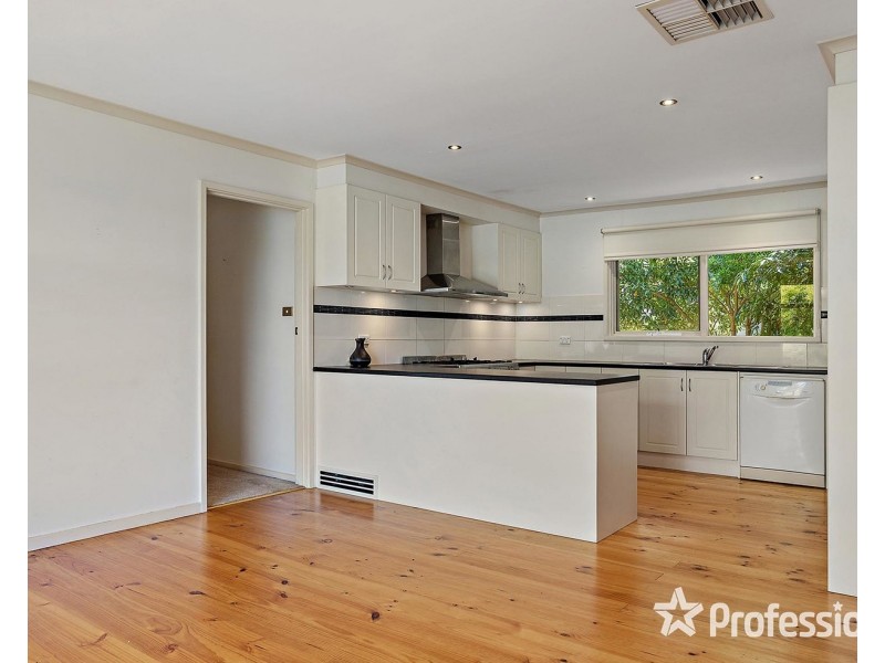 20 Central Avenue, Mooroolbark VIC 3138