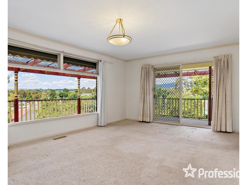 20 Central Avenue, Mooroolbark VIC 3138