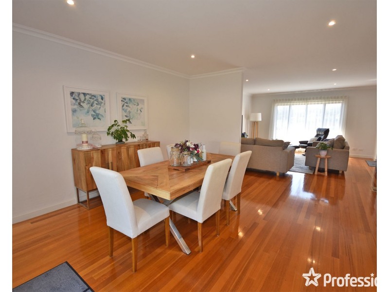2 William Dabb Terrace, Croydon VIC 3136