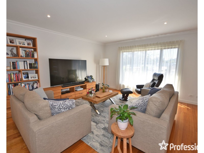 2 William Dabb Terrace, Croydon VIC 3136