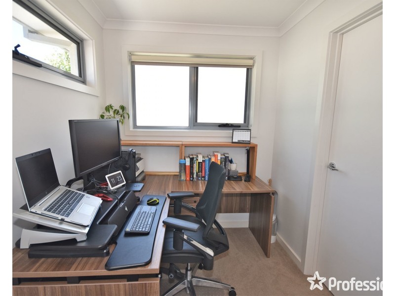 2 William Dabb Terrace, Croydon VIC 3136