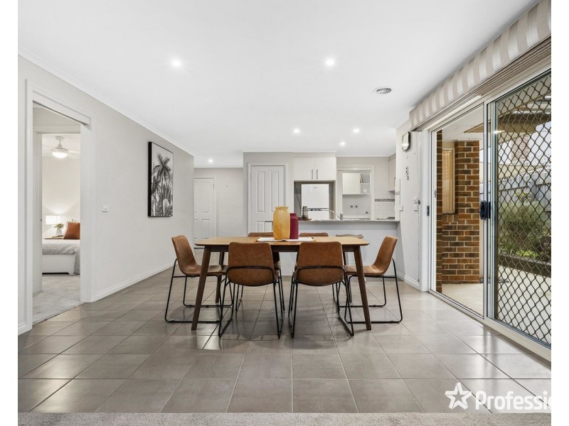2/7 Russo Place, Kilsyth VIC 3137
