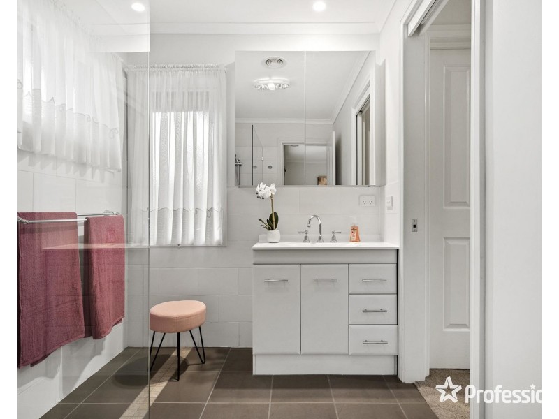 2/7 Russo Place, Kilsyth VIC 3137