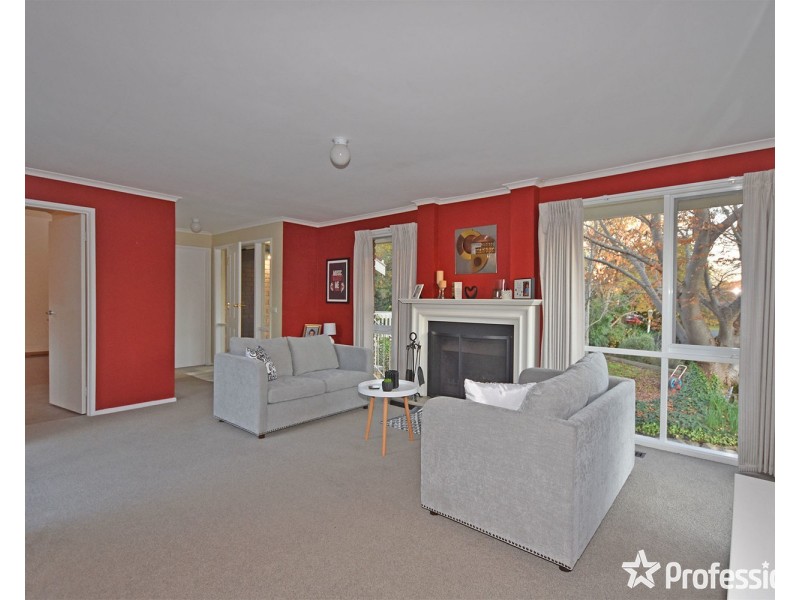 4 Henty Court, Mooroolbark VIC 3138