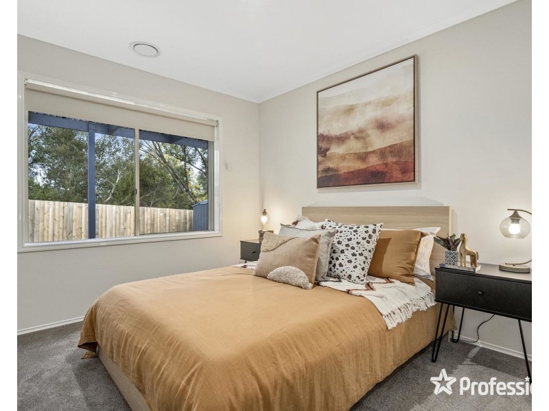 15 Meadowbank Avenue, Chirnside Park VIC 3116