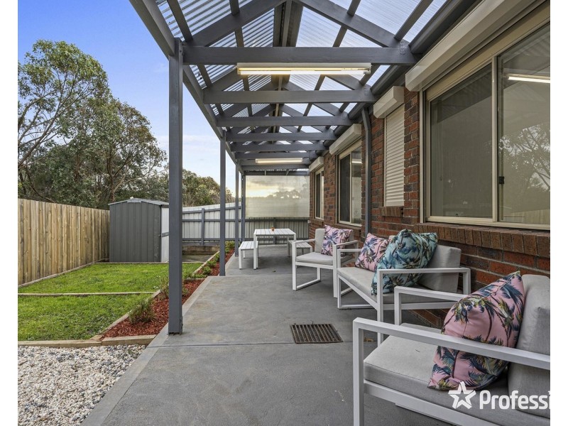 15 Meadowbank Avenue, Chirnside Park VIC 3116