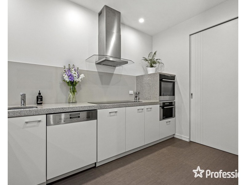 7 Chevalier Crescent, Mooroolbark VIC 3138