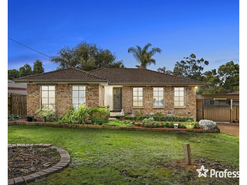 7 Norman Berry Drive, Seville VIC 3139