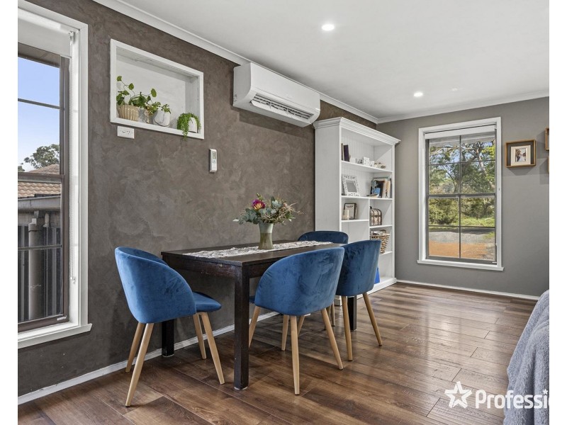 7 Norman Berry Drive, Seville VIC 3139