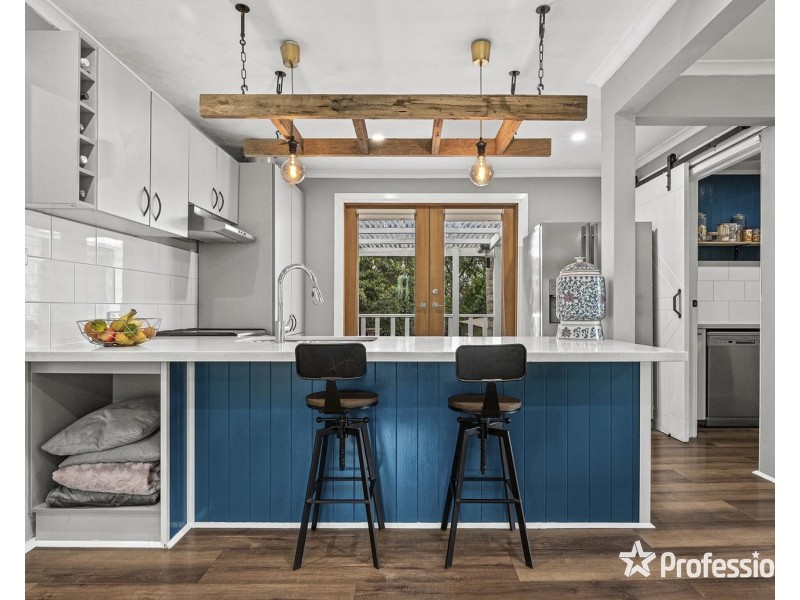 7 Norman Berry Drive, Seville VIC 3139