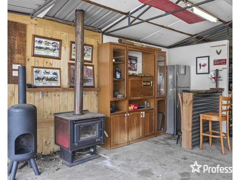 7 Norman Berry Drive, Seville VIC 3139