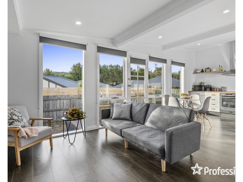 13 Edward Street, Healesville VIC 3777