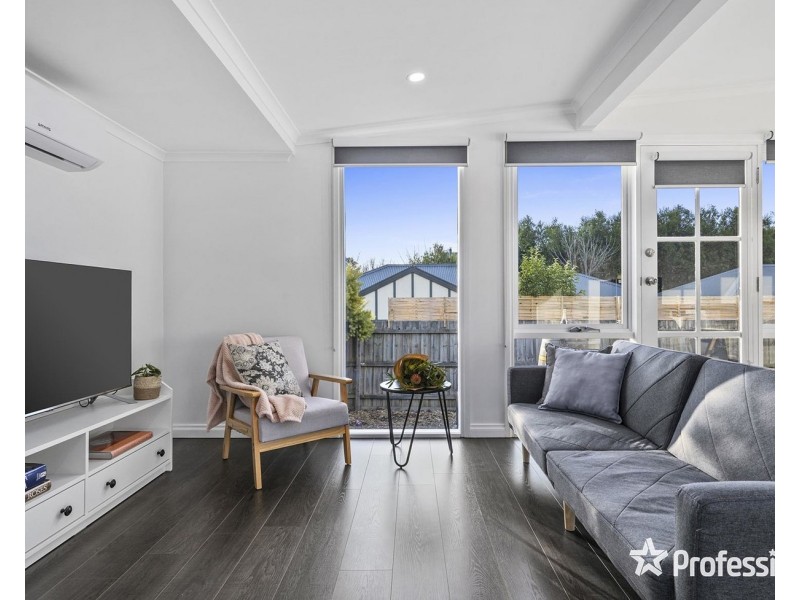 13 Edward Street, Healesville VIC 3777