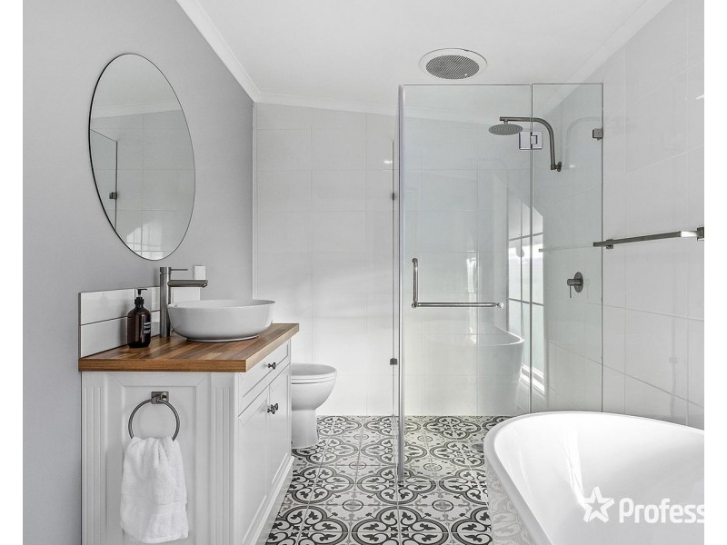 13 Edward Street, Healesville VIC 3777