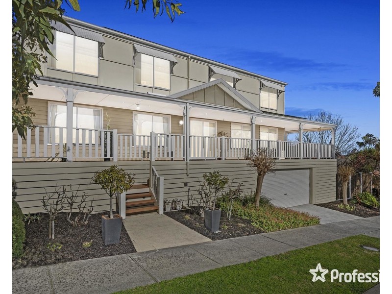 23 Regent Avenue, Mooroolbark VIC 3138
