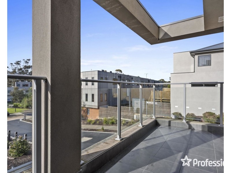 14 Recess Concourse, Mooroolbark VIC 3138