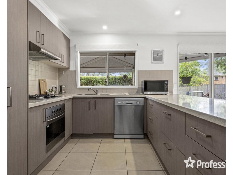 10/25-27 Canterbury Road, Montrose VIC 3765