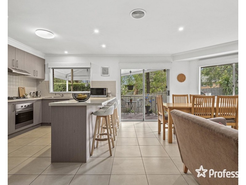 10/25-27 Canterbury Road, Montrose VIC 3765