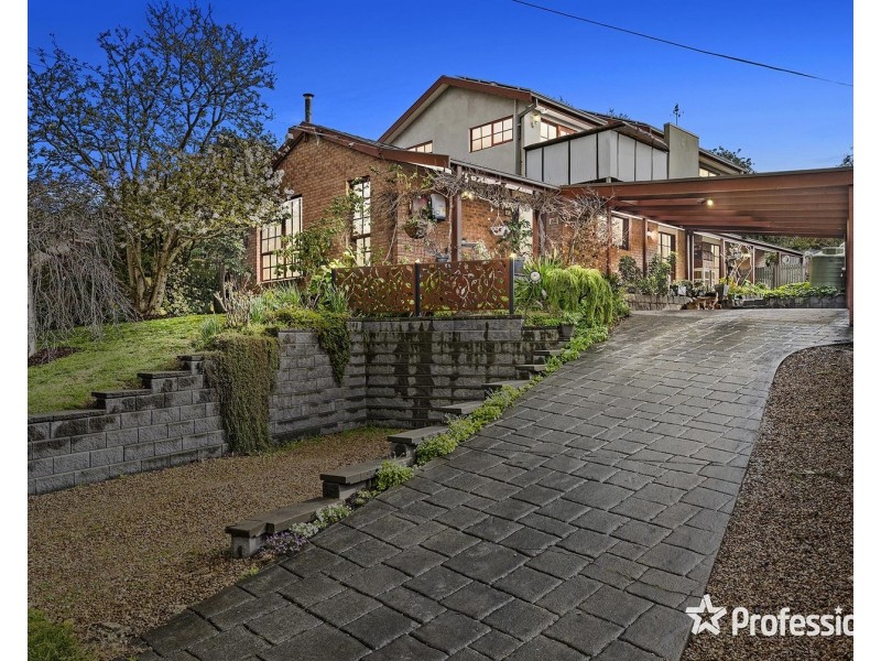 31 Clubpoint Drive, Chirnside Park VIC 3116