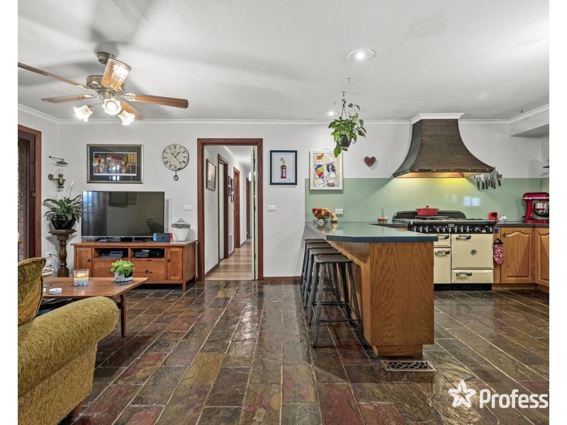 31 Clubpoint Drive, Chirnside Park VIC 3116