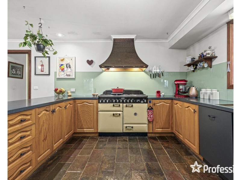 31 Clubpoint Drive, Chirnside Park VIC 3116