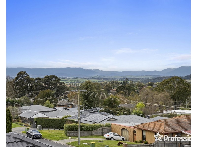 31 Clubpoint Drive, Chirnside Park VIC 3116