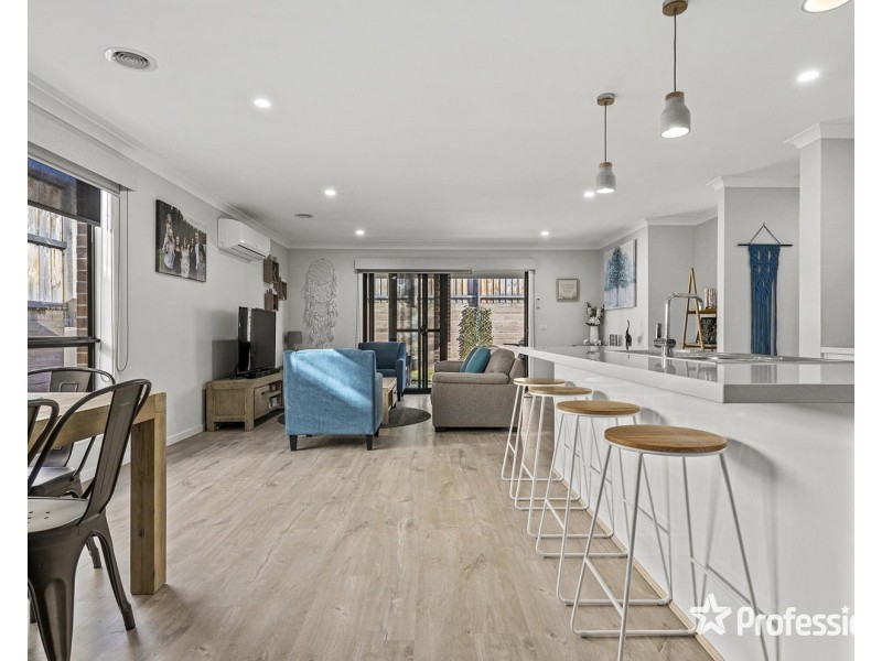 60 Locksley Road, Chirnside Park VIC 3116