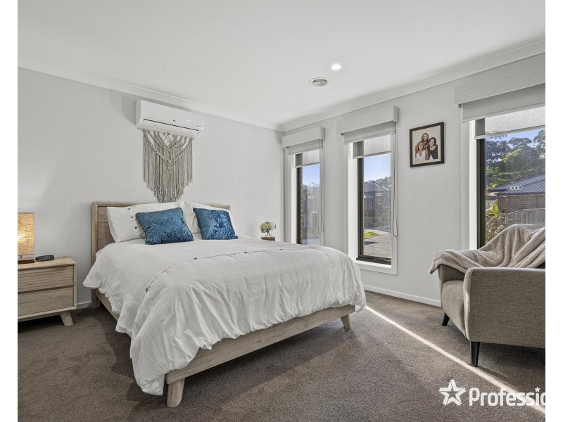 60 Locksley Road, Chirnside Park VIC 3116