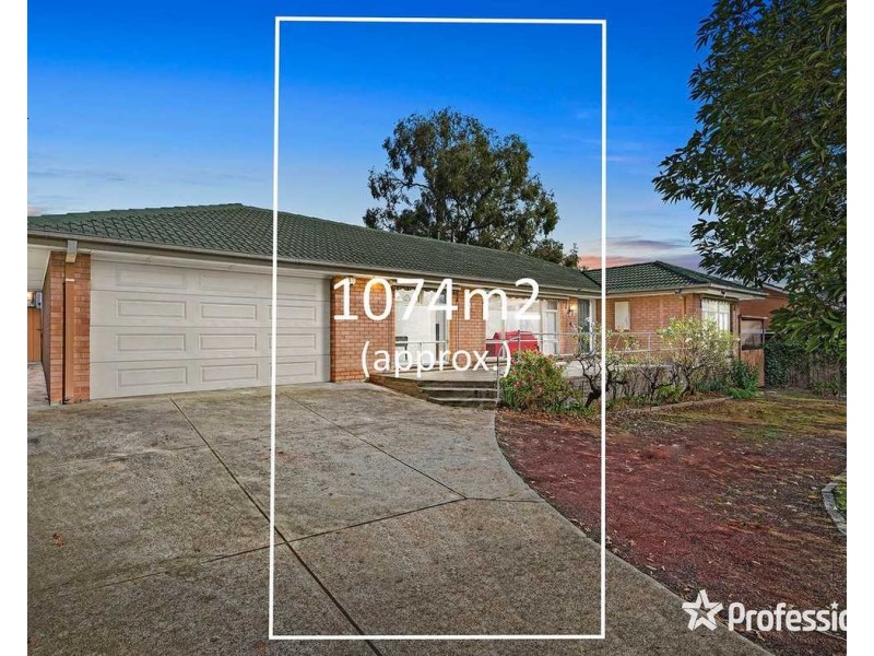 230  Hull Road, Mooroolbark VIC 3138