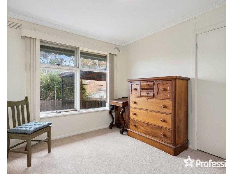 230  Hull Road, Mooroolbark VIC 3138