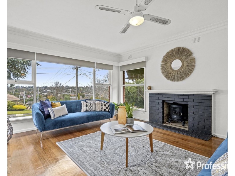 1 Delville Street, Mooroolbark VIC 3138