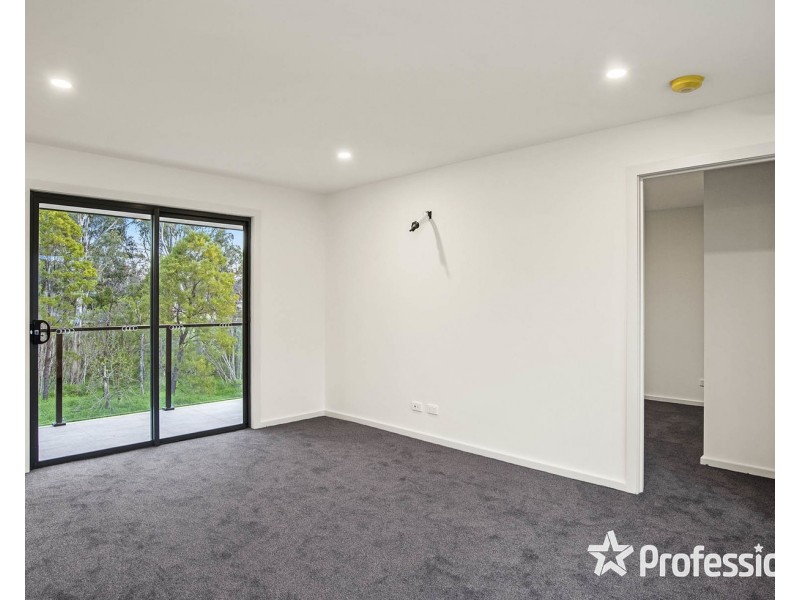 81A Esther Crescent, Mooroolbark VIC 3138