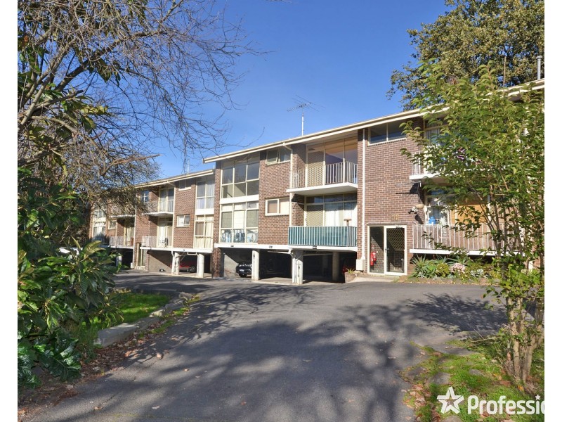 8/128 Mt Dandenong Road, Croydon VIC 3136