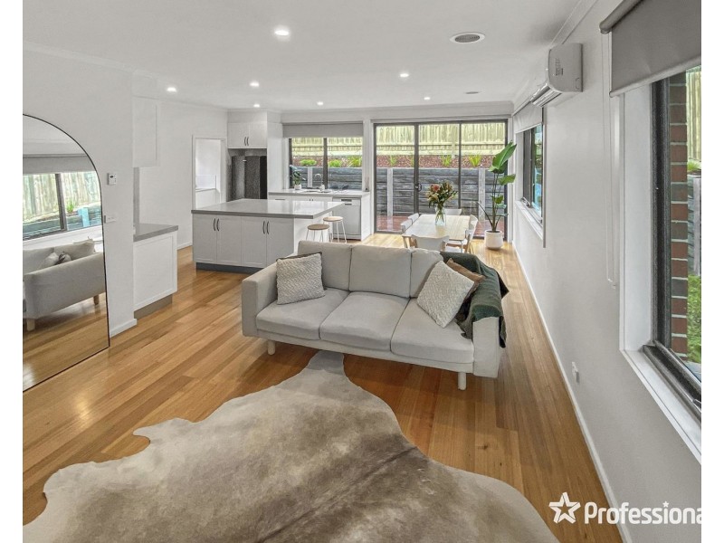 4 Osmaston Place, Mount Evelyn VIC 3796