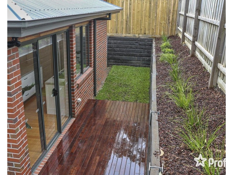 4 Osmaston Place, Mount Evelyn VIC 3796