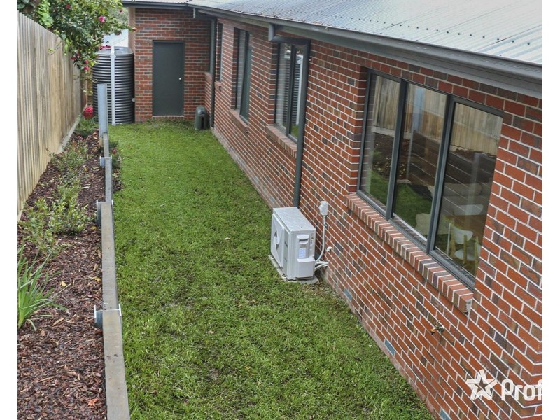 4 Osmaston Place, Mount Evelyn VIC 3796